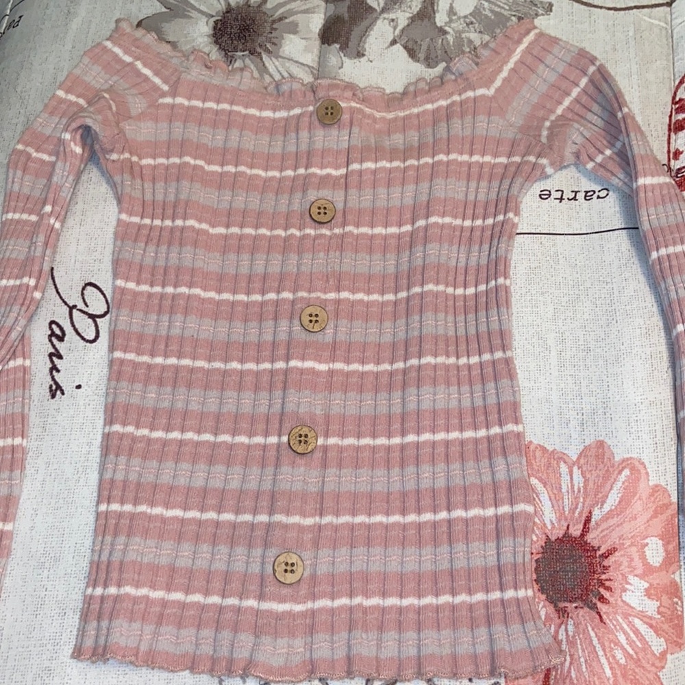 pink long sleeve top
